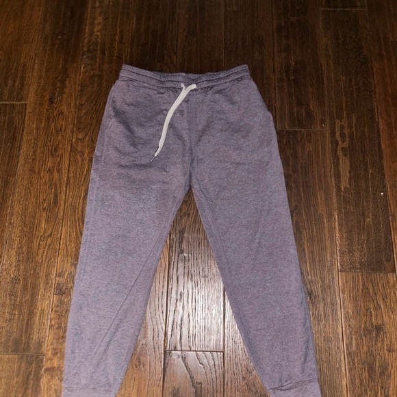 Vuori bundle women’s miles joggers - Picture 7 of 9
